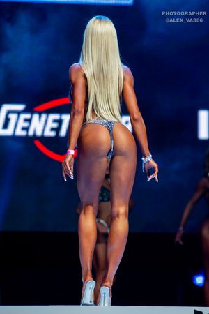 BIKINI НОВИЧКИ 164